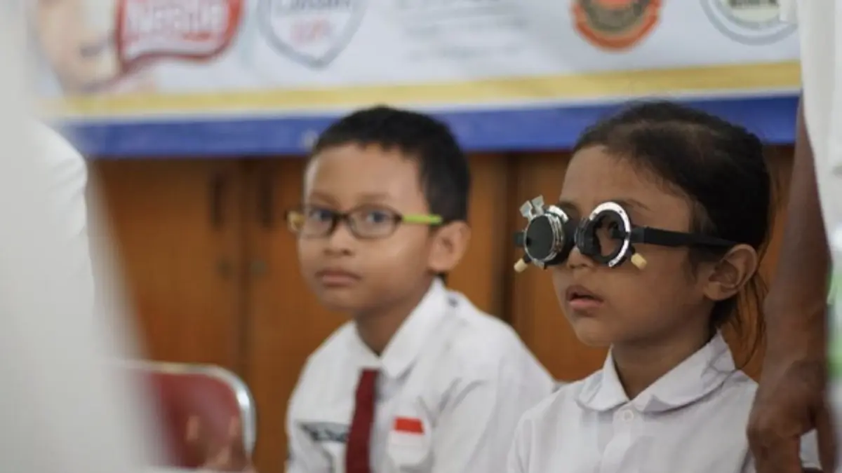 Ilustrasi anak mata minus (Foto: Annissa Widya/detikHealth)