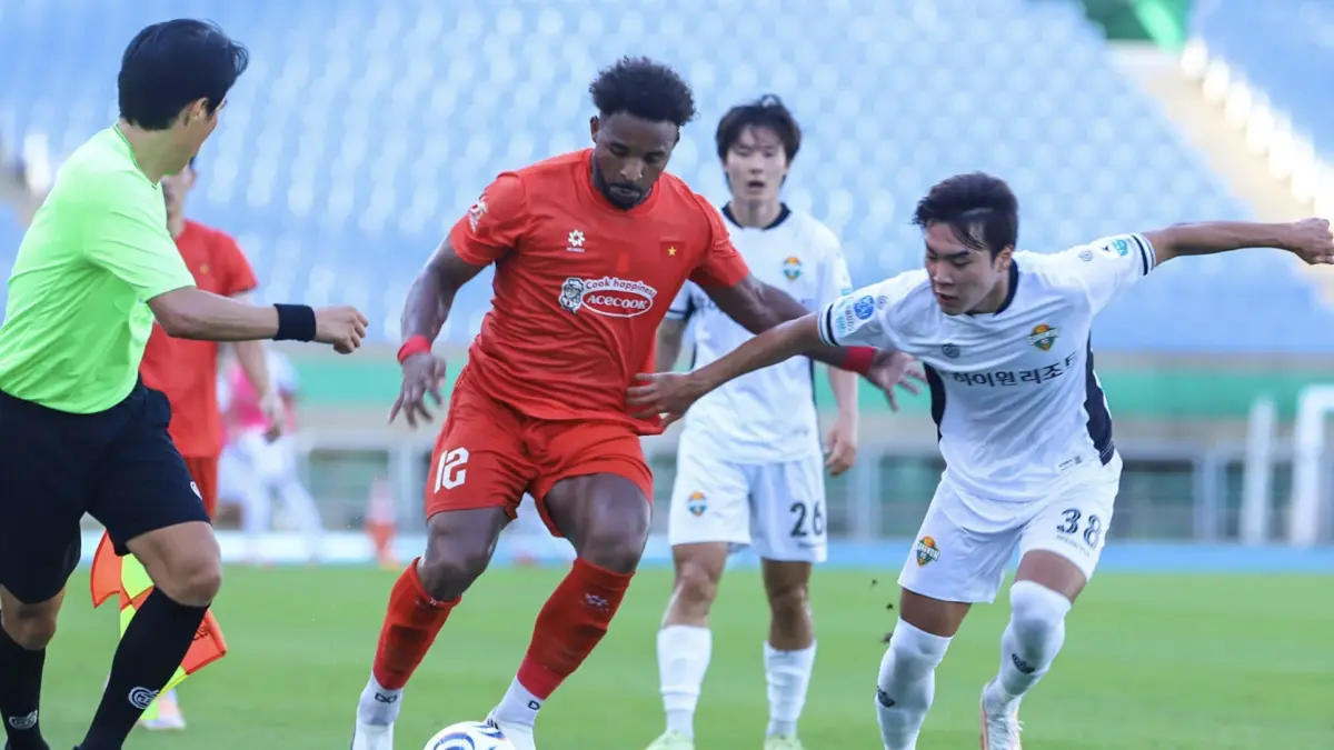 Timnas Vietnam Raih Tiga Kemenangan Beruntun, Kim Sang Sik Fokus Menuju Piala ASEAN 2026. (Foto: Anh Doan)