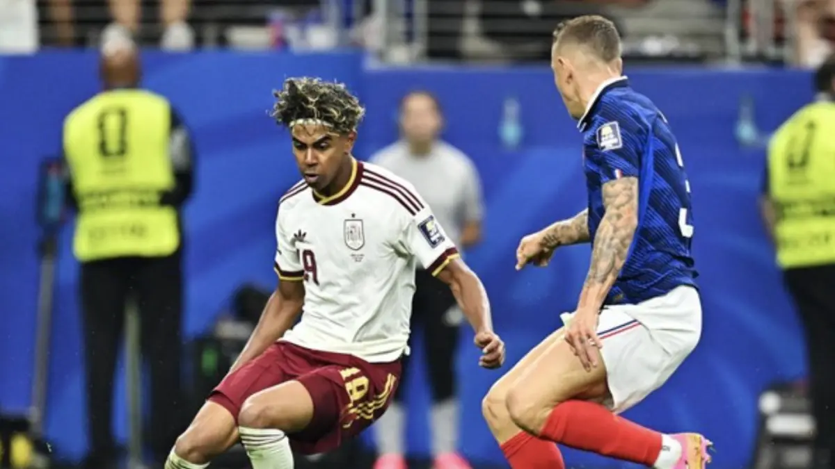 Lamine Yamal membuktikan sesumbarnya dengan membantu Spanyol menyingkirkan Prancis pada semifinal Piala Dunia 2026.
(IMAGN IMAGES via Reuters/MARIA LYSAKER)