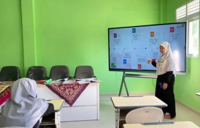 ejak berdiri puluhan tahun lalu, PGRI atau Persatuan Guru Republik Indonesia.