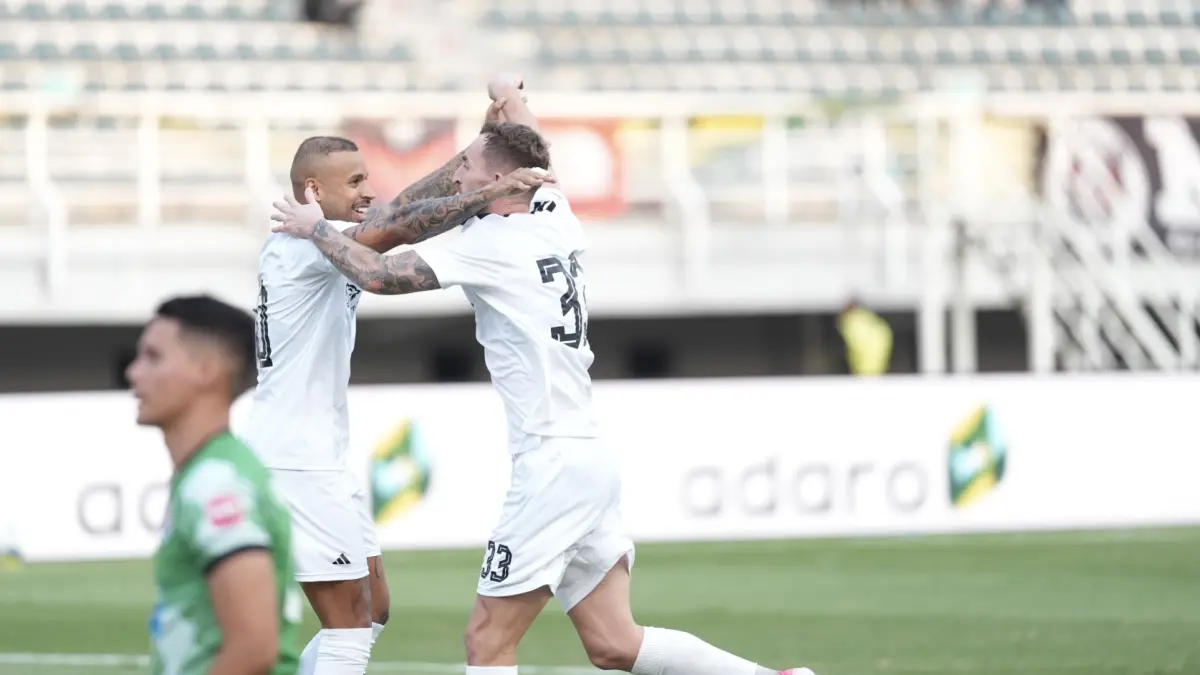 Selebrasi Stjepan Loncar usai mencetak gol ke gawang Port FC. (Media Persija)