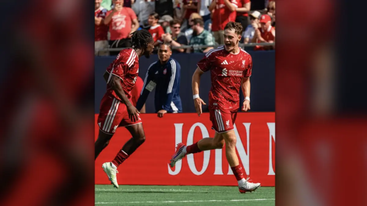 Para pemain Liverpool merayakan gol cepat Luke Chambers saat menghadapi Leeds United dalam laga pramusim di
Soldier Field, Chicago. FOTO: liverpoolfc (IG)