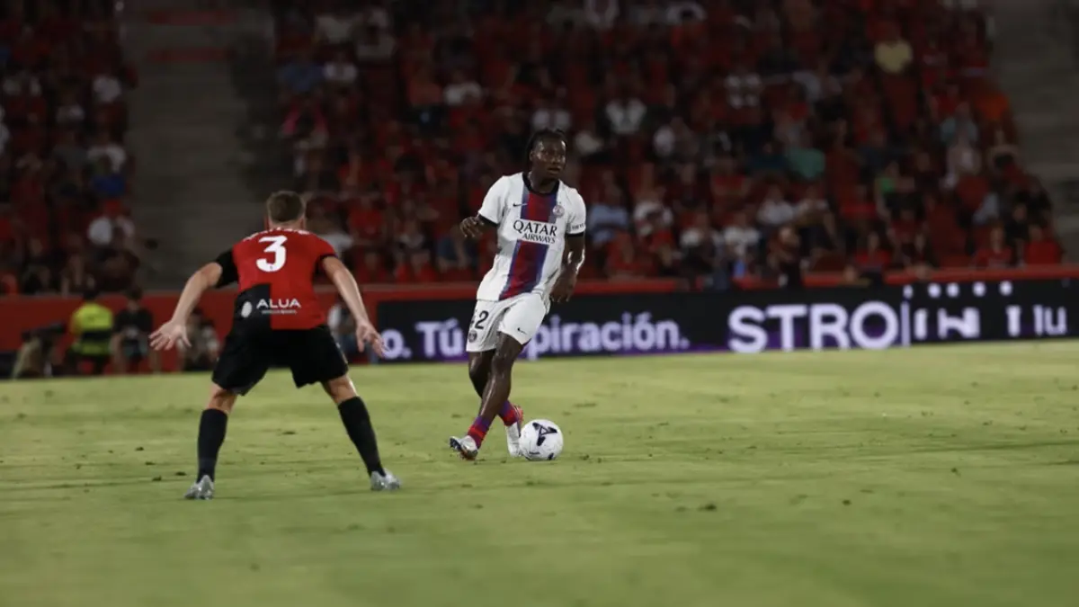Luvumbo, Virgili, dan Raíllo Jadi Mimpi Buruk Juara Eropa. (psg.fr)
