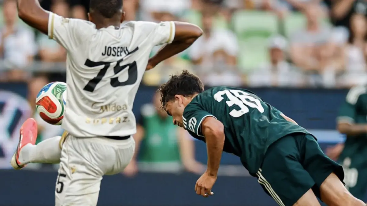 Gol Mario Rivas buka keunggulan bagi Real Madrid atas Ferencvaros dalam laga pramusim 2026 di Hungaria, Minggu 9 Agsutus 2026.-
@Realmadrid-x