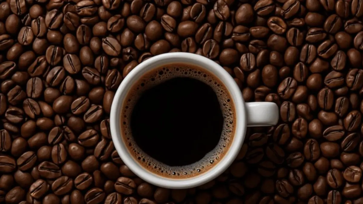 Ilustrasi kopi hitam (Foto: Getty Images/iStockphoto)