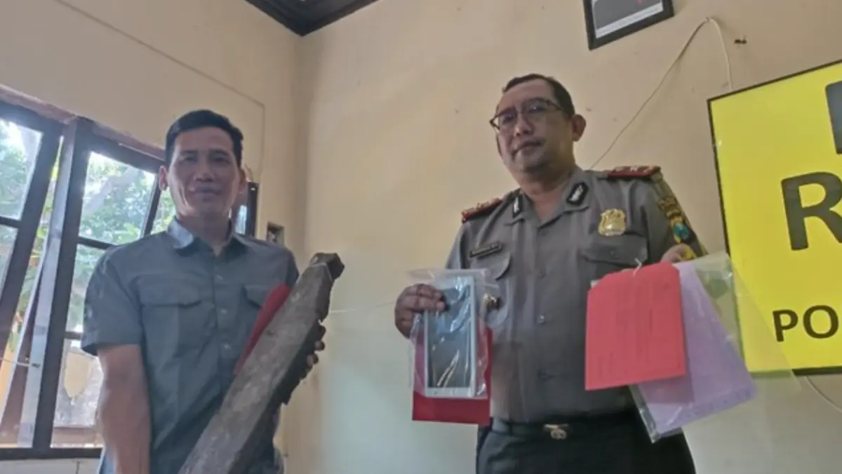 Barang bukti pembobolan konter HP di Kota Blitar. (Foto: Fima Purwanti/detik)