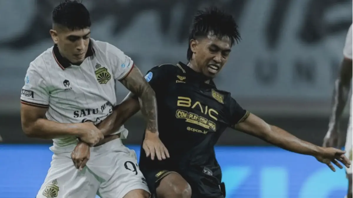 Dewa United Banten FC sementara menempati posisi pertama klasemen Super League 2026/2027 setelah imbang 2-2 vs Bhayangkara FC. (Instagram/Dewa United FC)