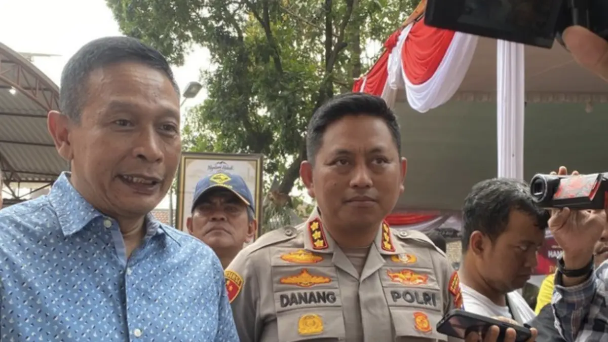 Wali Kota Malang Wahyu Hidayat bersama Kapolresta Malang Kota Kombes Pol Danang Setiyo Pambudi (Foto: M Bagus
Ibrahim/detik)