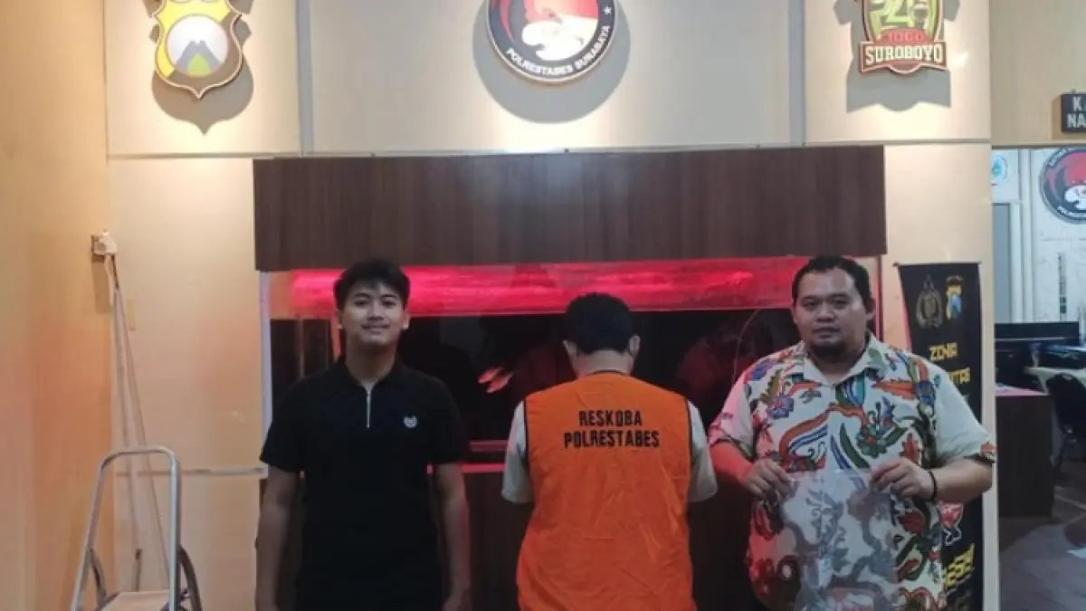 ROS. pengedar sabu yang diringkus Sat Narkoba Polrestabes Surabaya (Foto: 00k. Istimewa)