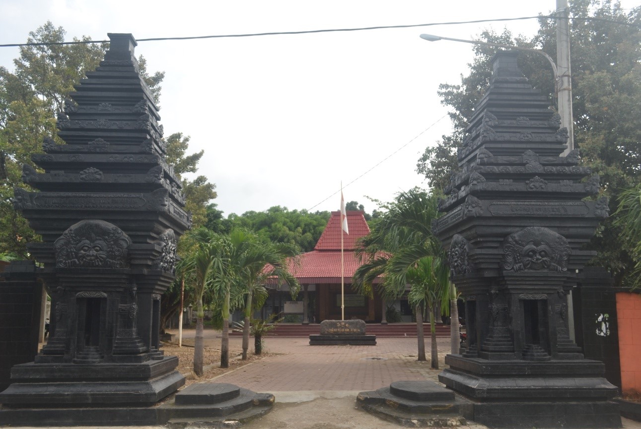 Gaoura yang merupakan ciri khas yang menggambarkan kota lama Desa Prunggahan Kulon.