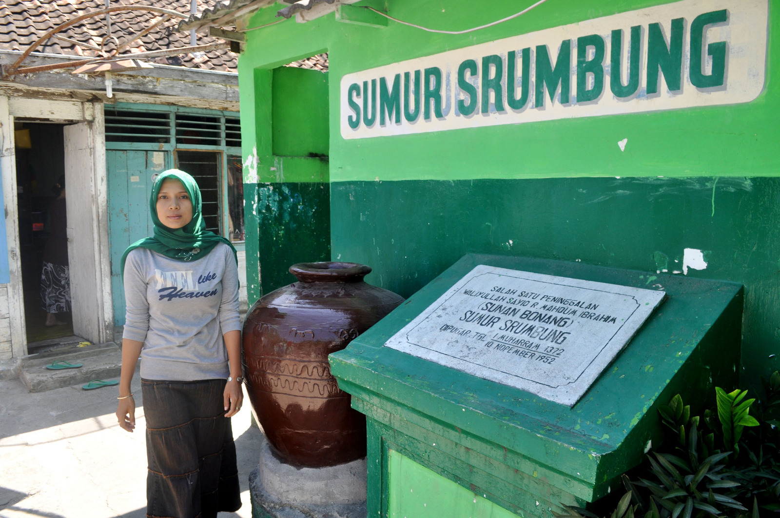 Sumur Srumbung di lingkungan Sumur Srumbung, Kelurahan Kutorejo, Kecamatan Tuban, Kabupaten Tuban Jawa Timur.