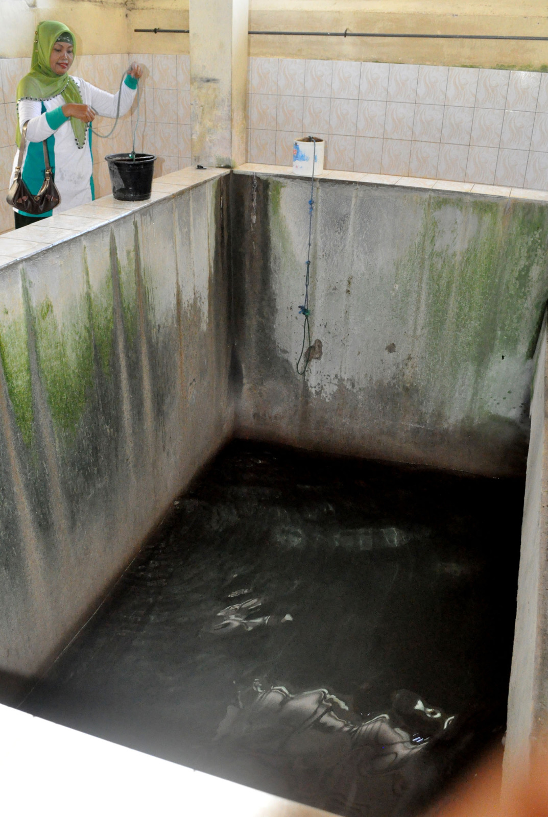 Sumur Srumbung di lingkungan Sumur Srumbung, Kelurahan Kutorejo, Kecamatan Tuban, Kabupaten Tuban Jawa Timur.