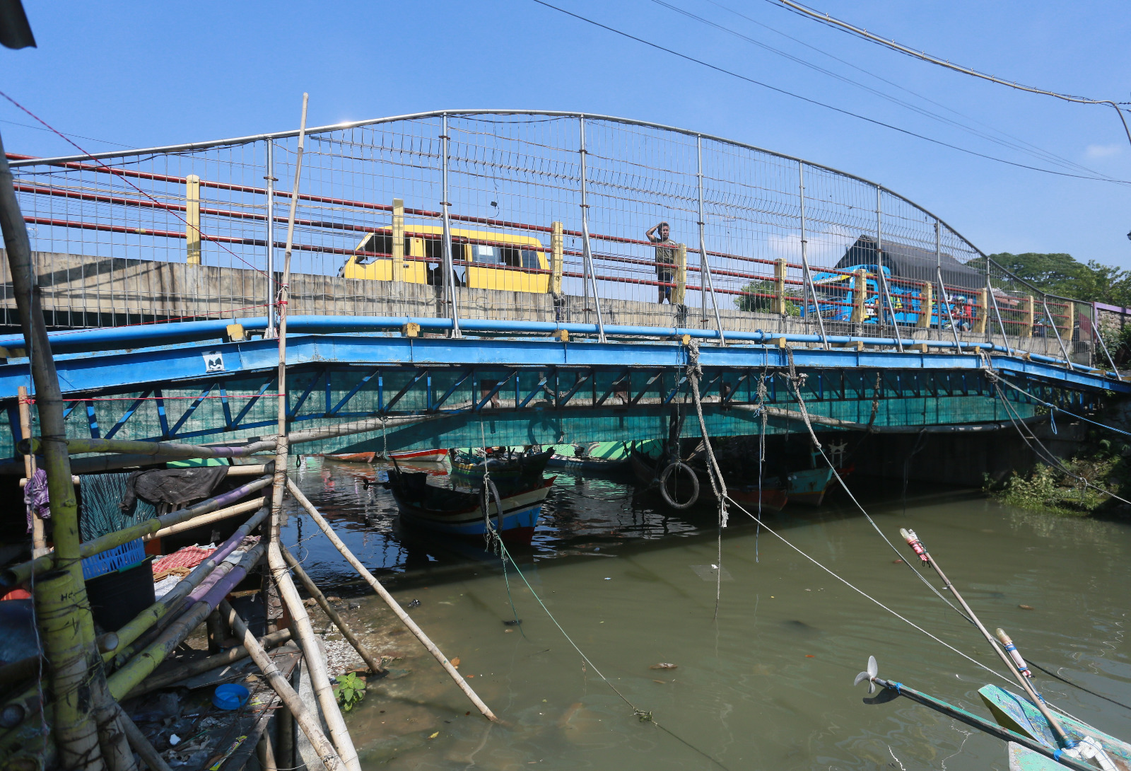 Sungai Mangunjoyo di Kelurahan Kingking dan Kelurahan Sidomulyo, keduanya di Kecamatan Tuban, Kabupaten Tuban, Jawa Timur.
