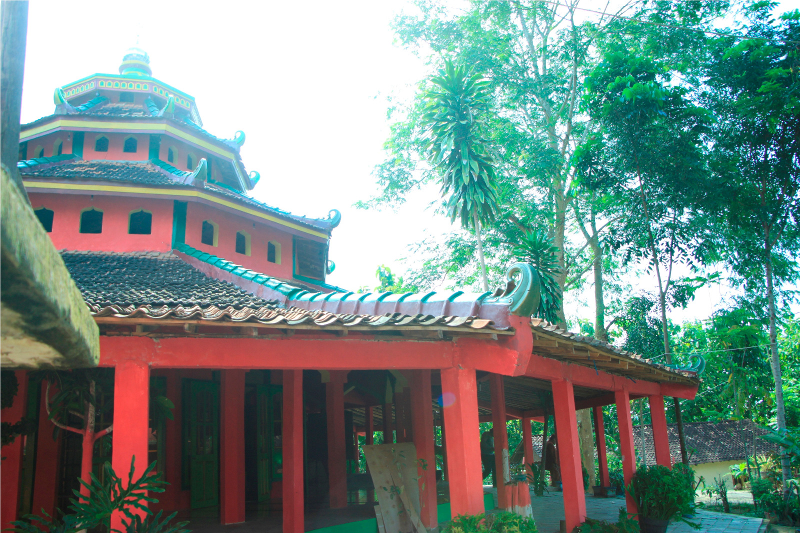 Masjid Baitul Jalil di Dusun Bamban, Desa Sidodadi, Kecamatan Bangilan, Kabupaten Tuban, Jawa Timur.