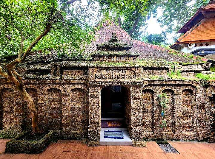 Makam Sunan Geseng Tuban