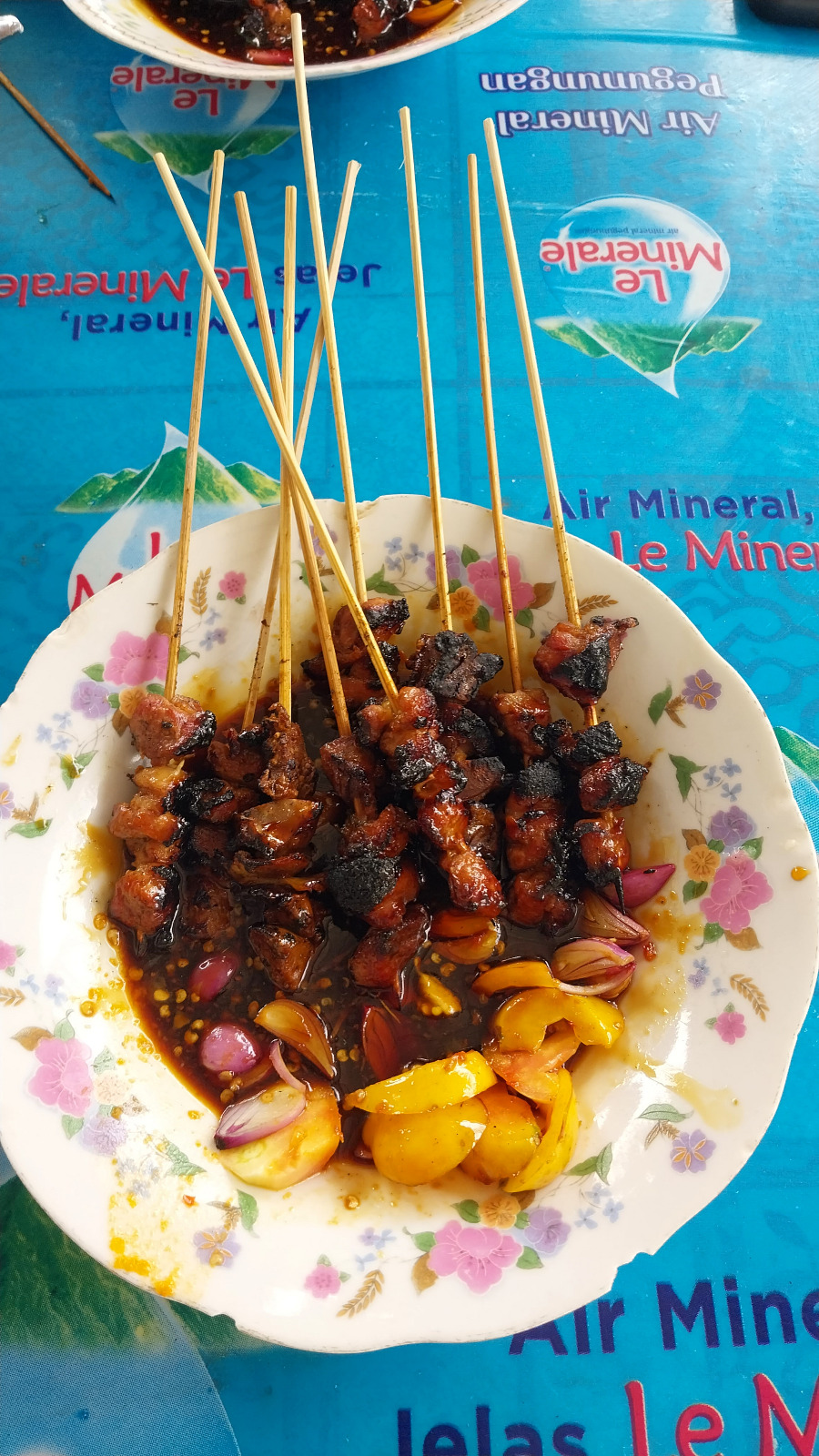 Satu porsi sate mentok.