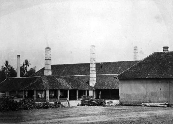 Pabrik Gula Wringin Agoeng pada zaman kolonial Belanda di Jojogan, Kecamatan Singgahan, Kabupaten Tuban, Jawa Timur.