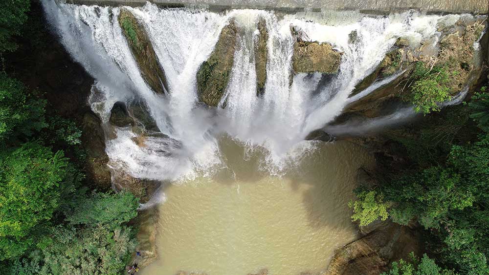 Wisata Air Terjun Nglirip