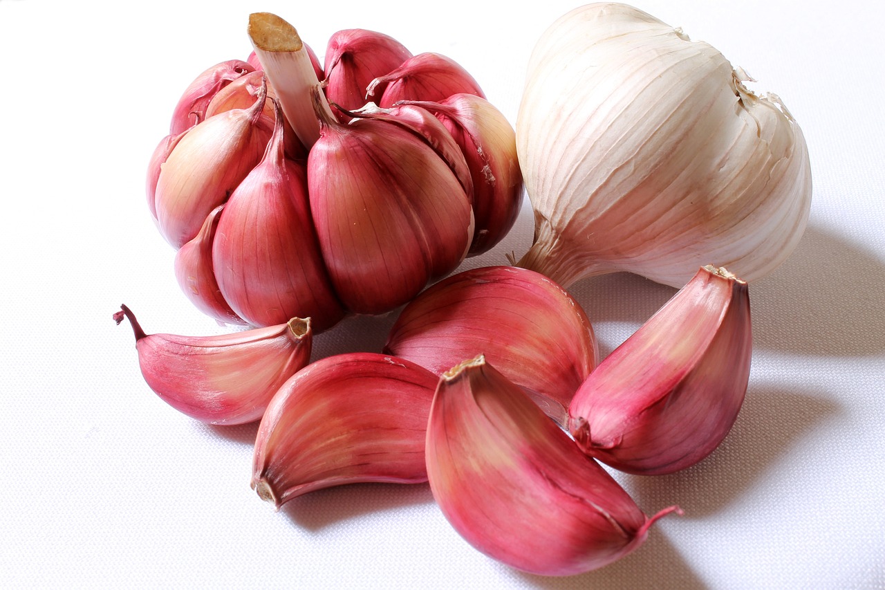 Bawang merah satu-satunya bahan pokok yang turun harga pada hari ini.
