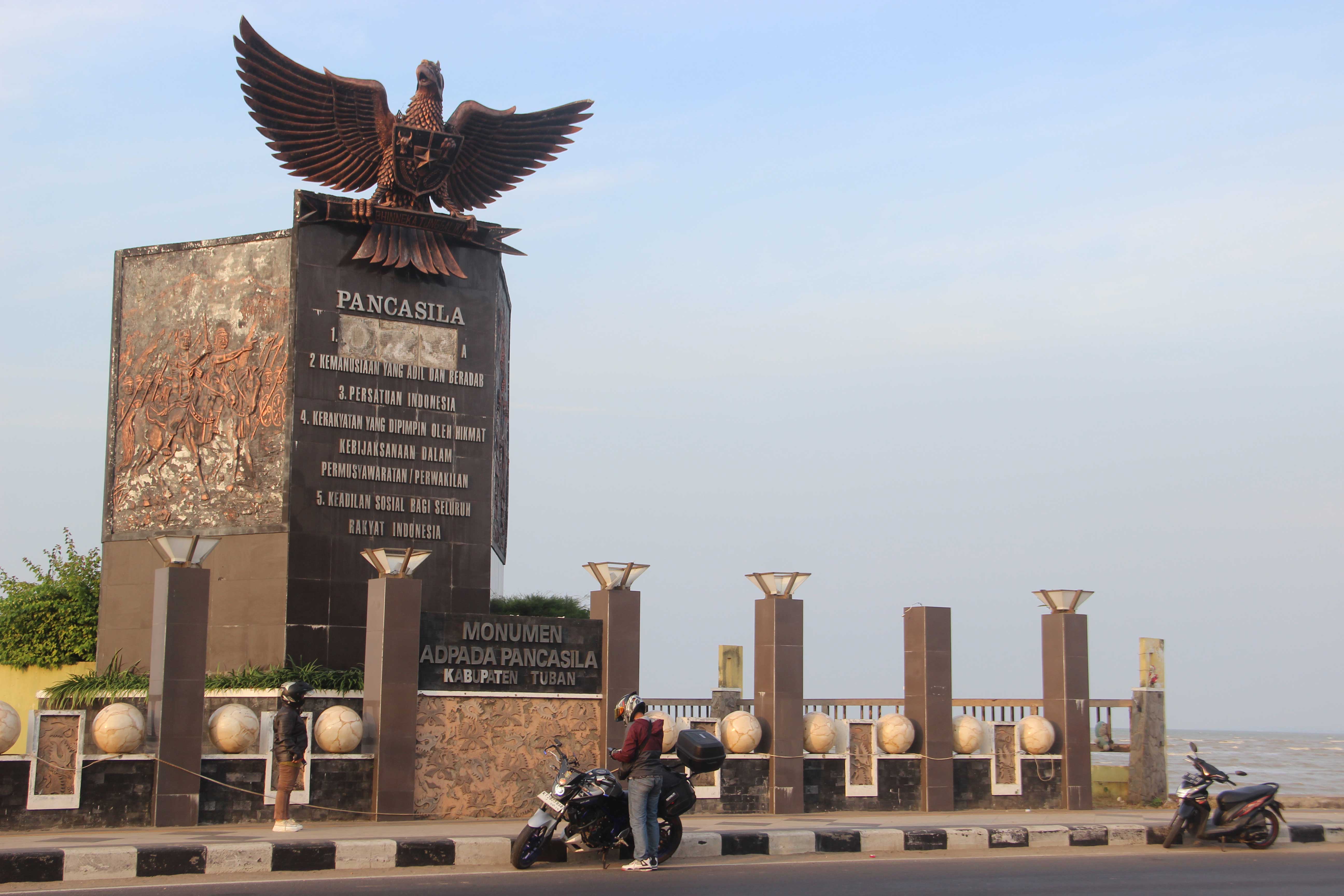 Tugu Pancasila Tuban.