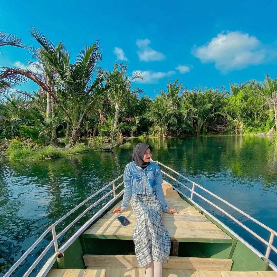 Wahana wisata Suruan Ecopark Tuban.