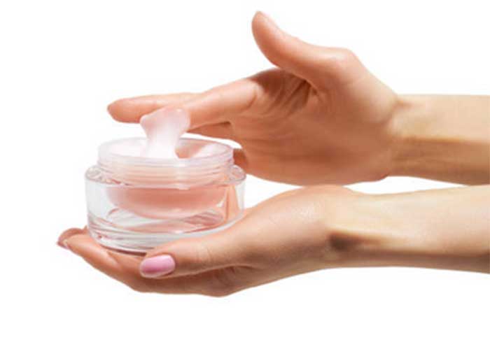 Sebagai pelembap, butuh cara yang benar untuk menggunakan moisturizer untuk wajah.