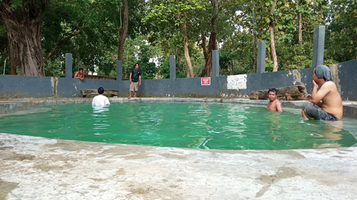 Wana wisata air panas prataan.