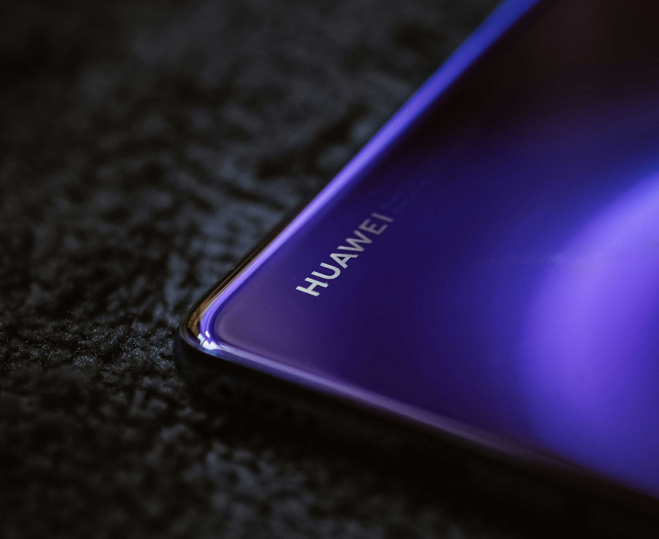 Harmony OS milik Huawei menjadi pesaing terdekat sistem operasi Android dan iOS.