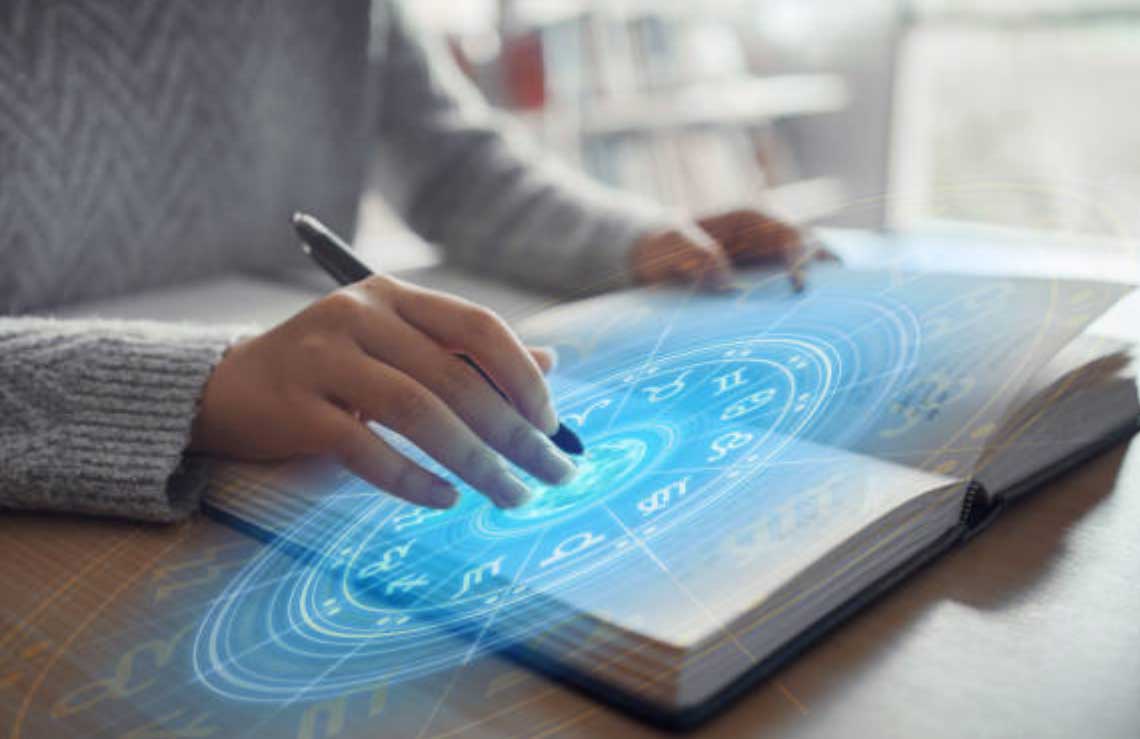 Orang yang lahir di bulan Juli dipercaya bakal susah move on menurut astrologi.