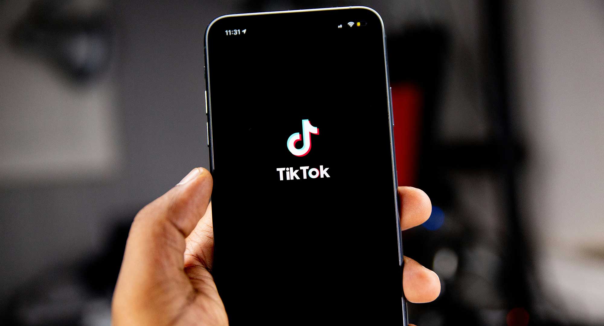 Video pendek di Tiktok lebih diminati gen z dan gen alpha.