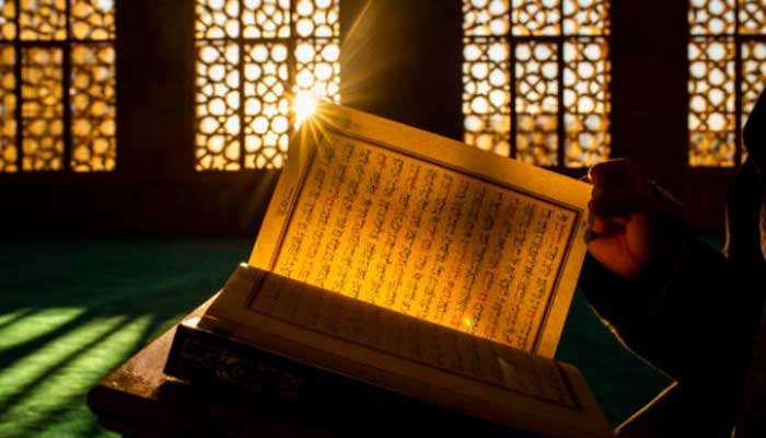 Surat Al-Waqiah mengandung makna yang mendalam, baca secara rutin untuk mendapatkan keutamaannya. Dan ada beberapa waktu terbaik untuk membacanya.