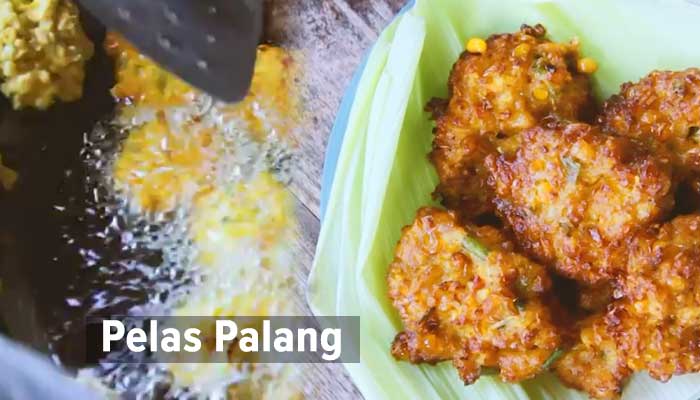 Pelas Palang termasuk salah satu kuliner khas Tuban. Banyak dijumpai di Kecamatan Palang, makanan tradisional ini berbahan dasar jagung yang ditumbuk halus.