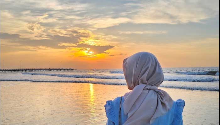 Pantai Dermaga Tuban.