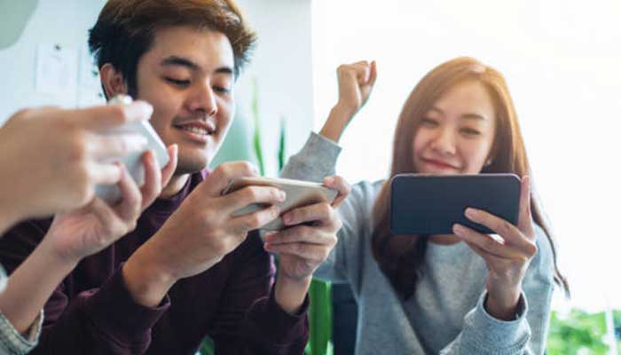 Fitur di Rege FF APK 2024 Auto Headshot diklaim dapat memberi kemudahan pengguna dalam bermain.