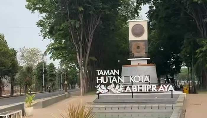 Kata Abhipraya pada Taman Hutan Kota Tuban memiliki arti dan makna yang mendalam.