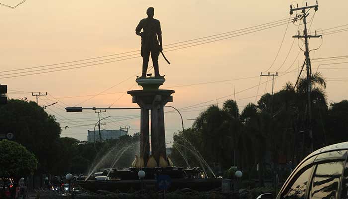 Patung Letda Soetjipto Tuban.