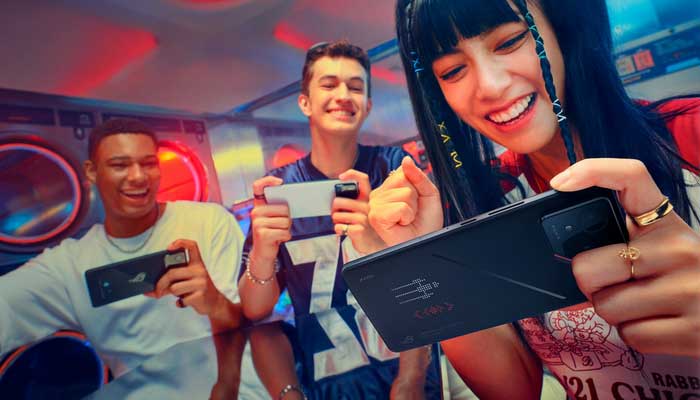 Ponsel gaming terbaru ASUS ROG Phone 9 series akan tersedia dalam dua model, yaitu ROG Phone 9 FE dan ROG Phone 9 Pro.