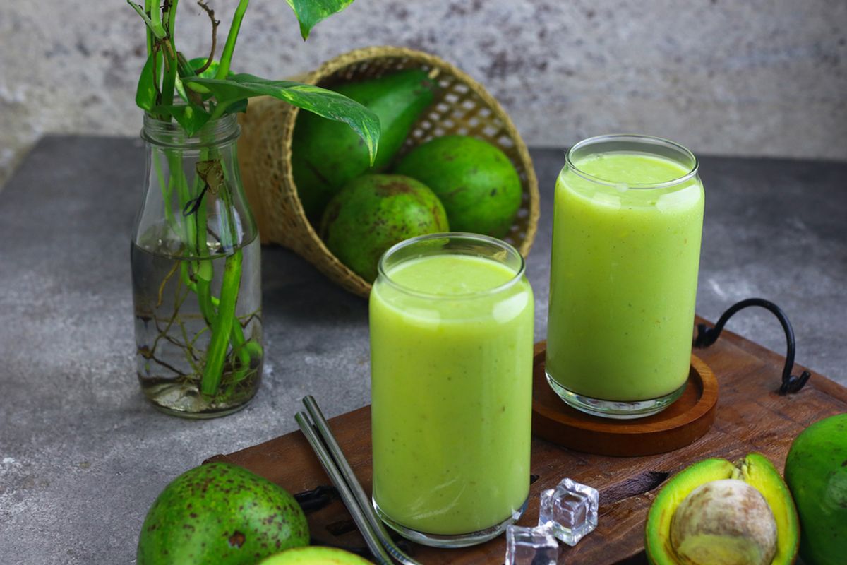 Jus Alpukat, salah satu minuman penambah berat badan.