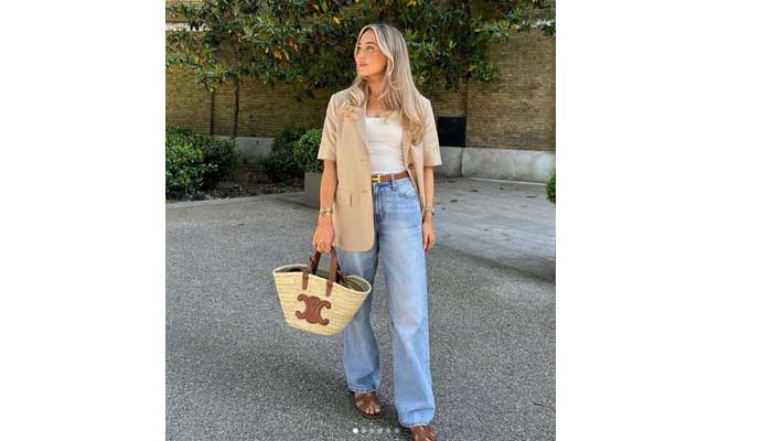 Blazer Lengan Pendek.