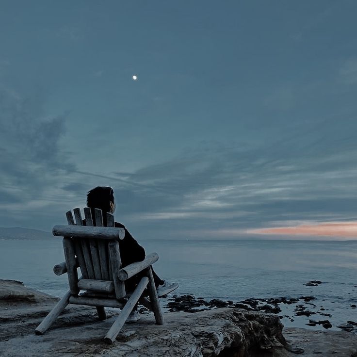Sikap introvert yang sering dianggap aneh