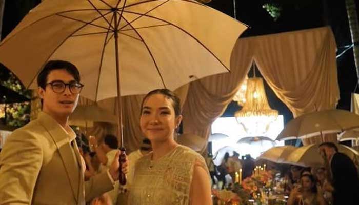 Gisella Anastasia bersama aktor muda Cinta Brian dalam pernikahan Luna Maya dan Maxime Bouttier di Bali.