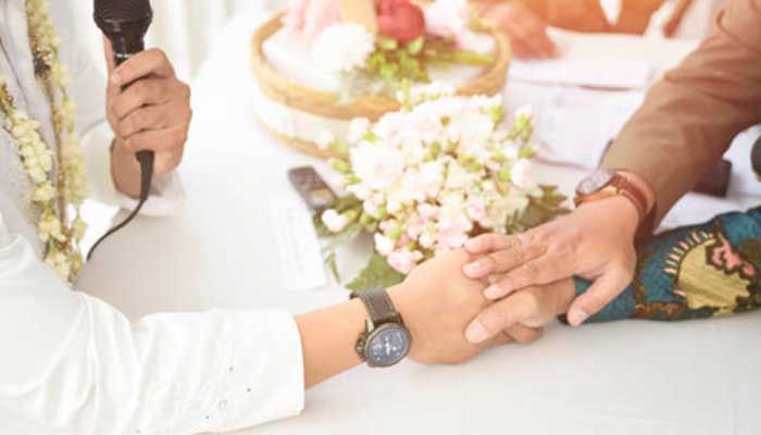 Foto ilustrasi akad nikah. Cek daftar hari baik untuk menikah di bulan Mei 2025 menurut Primbon Jawa.