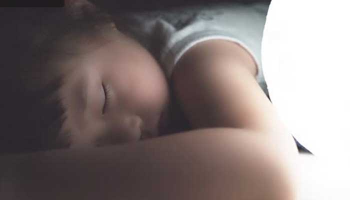 Durasi Tidur Bayi dan Anak berbeda-beda tergantung tahapan usia mereka.