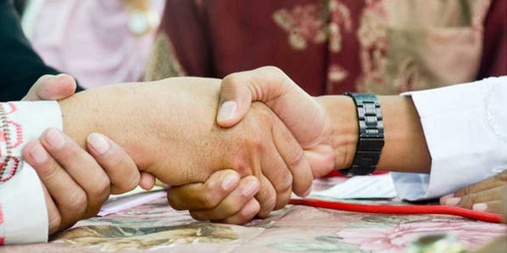 Foto ilustrasi akad pernikahan. Mahar adalah salah satu elemen dalam akad nikah. Ada macam-macam dan jenis mahar dalam Islam.