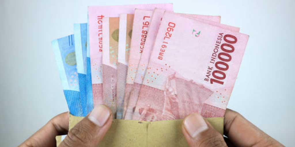 Para buruh dan pekerja di Tuban menerima BSU Rp600 ribu, pencairannya 2 tahap. Foto adalah ilustrasi.