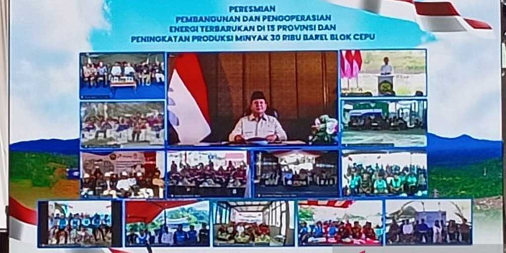 Presiden RI Prabowo Subianto (tengah) dalam acara peresmian PLTP dan PLTS, di PLTP Blawan Ijen Unit 1, Bondowoso, Jawa Timur, Kamis (26/6).