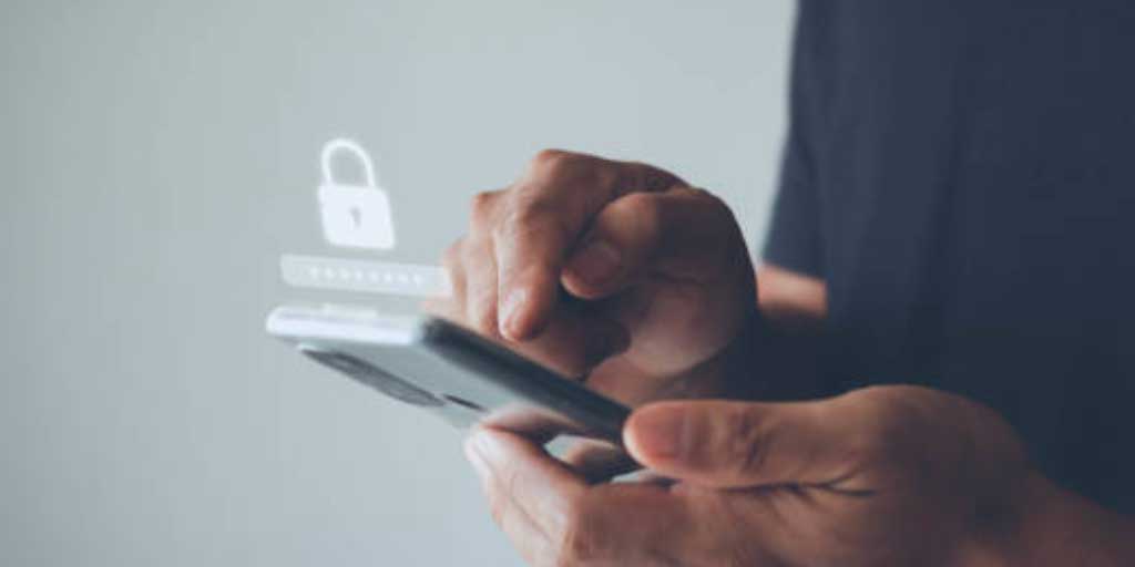 Meski iPhone memang dikenal dengan sistem keamanannya yang ketat, namun tetap penting mengunci aplikasi untuk memastikan data pribadi benar-benar aman. Foto adalah ilustrasi.