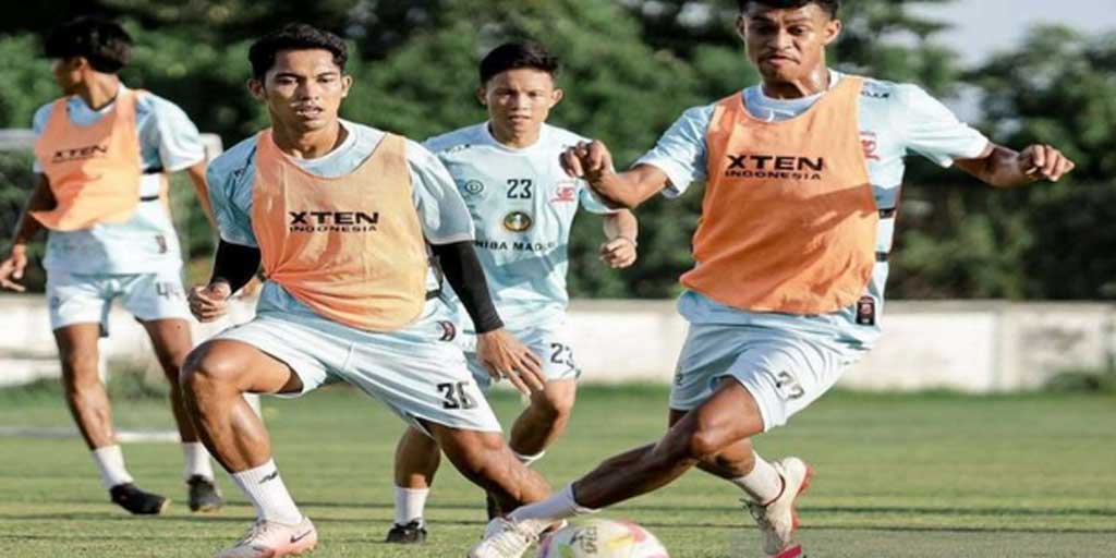 Pemain Madura United untuk musim kompetisi 2025-2026 mulai mengikuti latihan di Madura United Training Ground (MUTG), Pamekasan, Jawa Timur.
