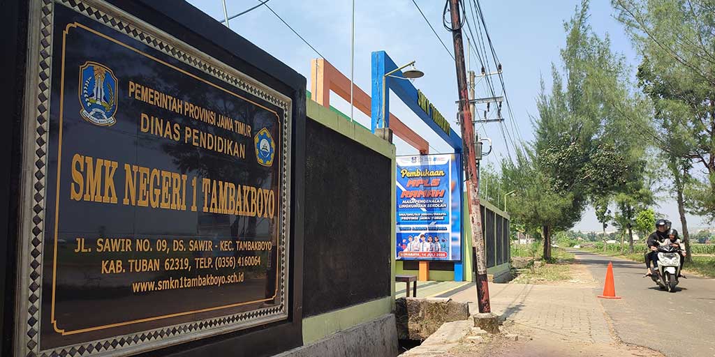 SMK Negeri 1 Tambakboyo, salah satu penerima program MBG yang beberapa waktu lalu ditemukan belatung dalam lauk makanannya.