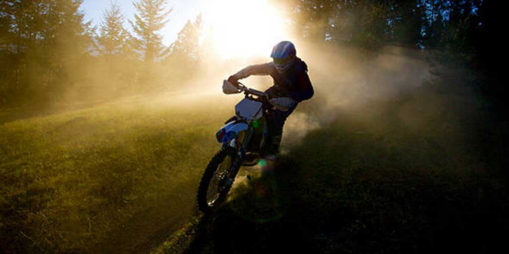 Ilustrasi motor trail.